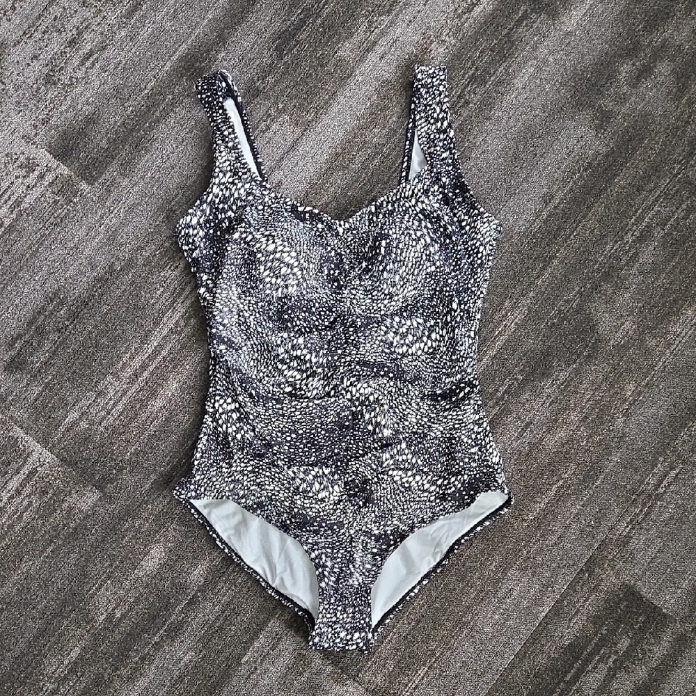 Black and White Patterned One-Piece Swimsuit